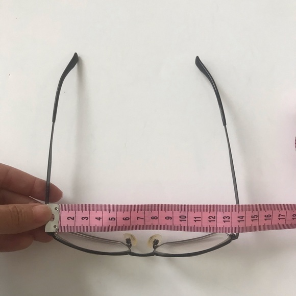 Gucci Metal Eyeglasses. Hard to find classic style - Picture 3 of 8